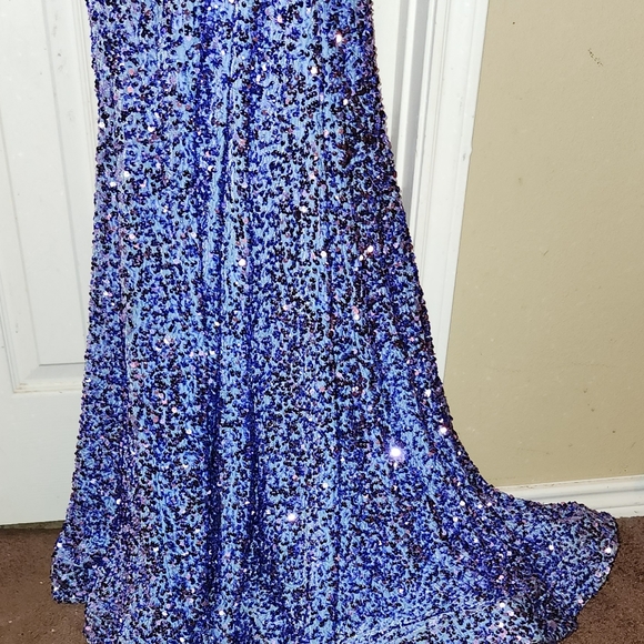 Formal/Prom dress - Picture 3 of 15